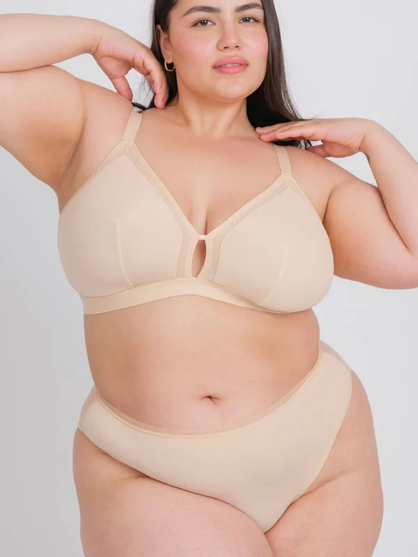 The Busty Bralette: Toasted Almond