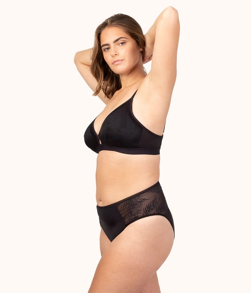The Smooth Lace Busty Bralette: Jet Black 2 The Smooth Lace Busty Bralette: Jet Black - Image 2